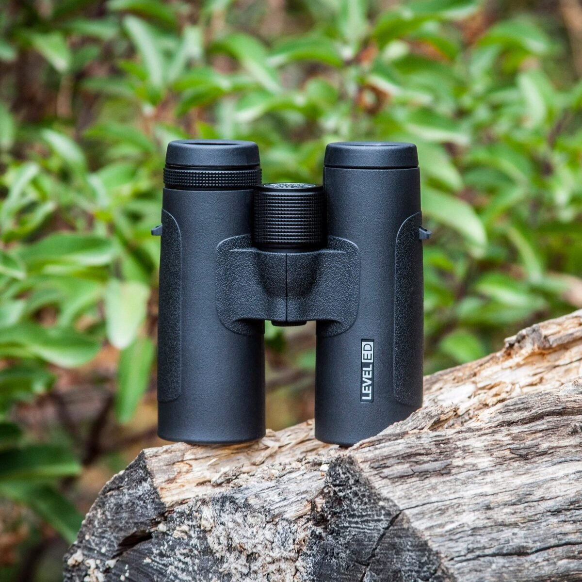 BARSKA (AB12990) 8x32mm Level ED Waterproof Binoculars - Image 4